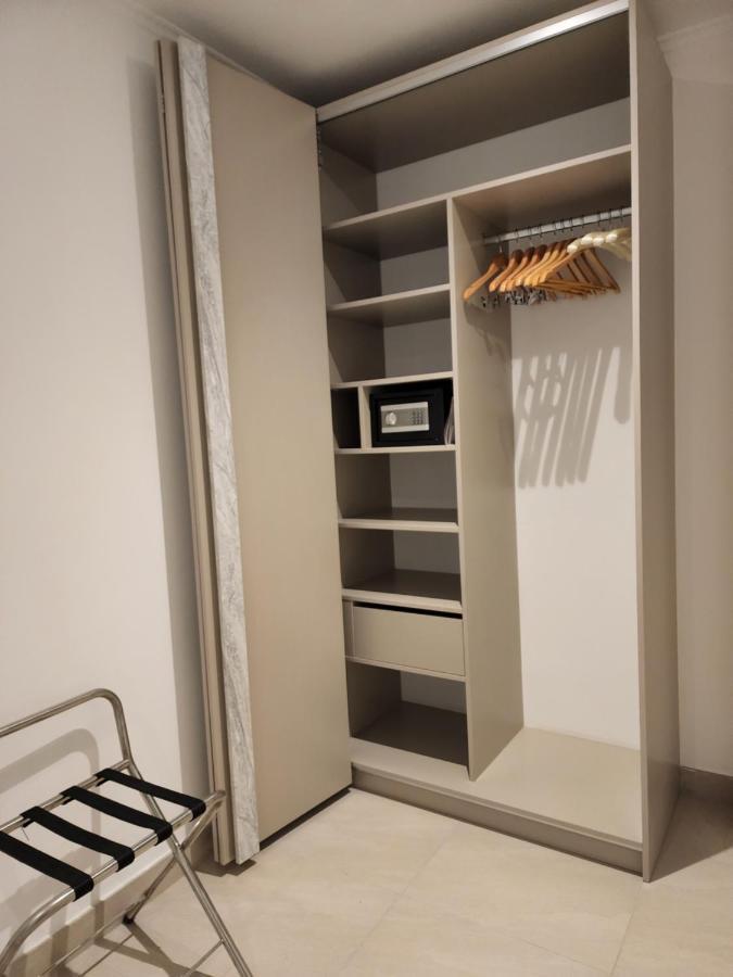 Imperial Suites Hotel 마나마 외부 사진