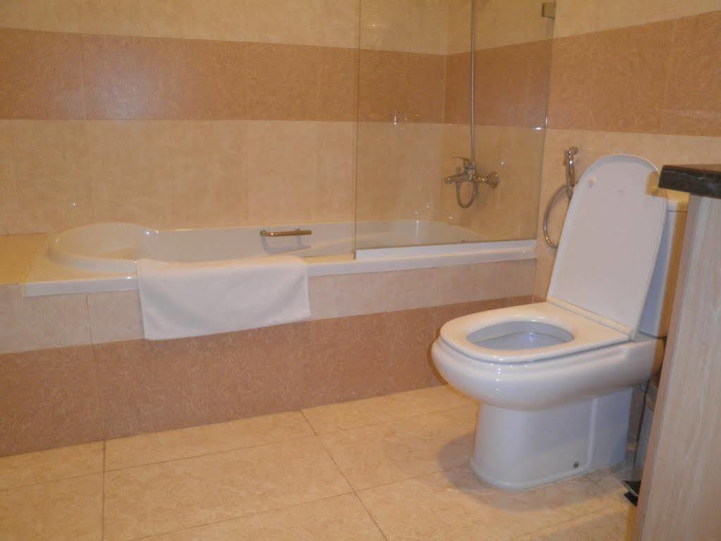 Imperial Suites Hotel 마나마 외부 사진