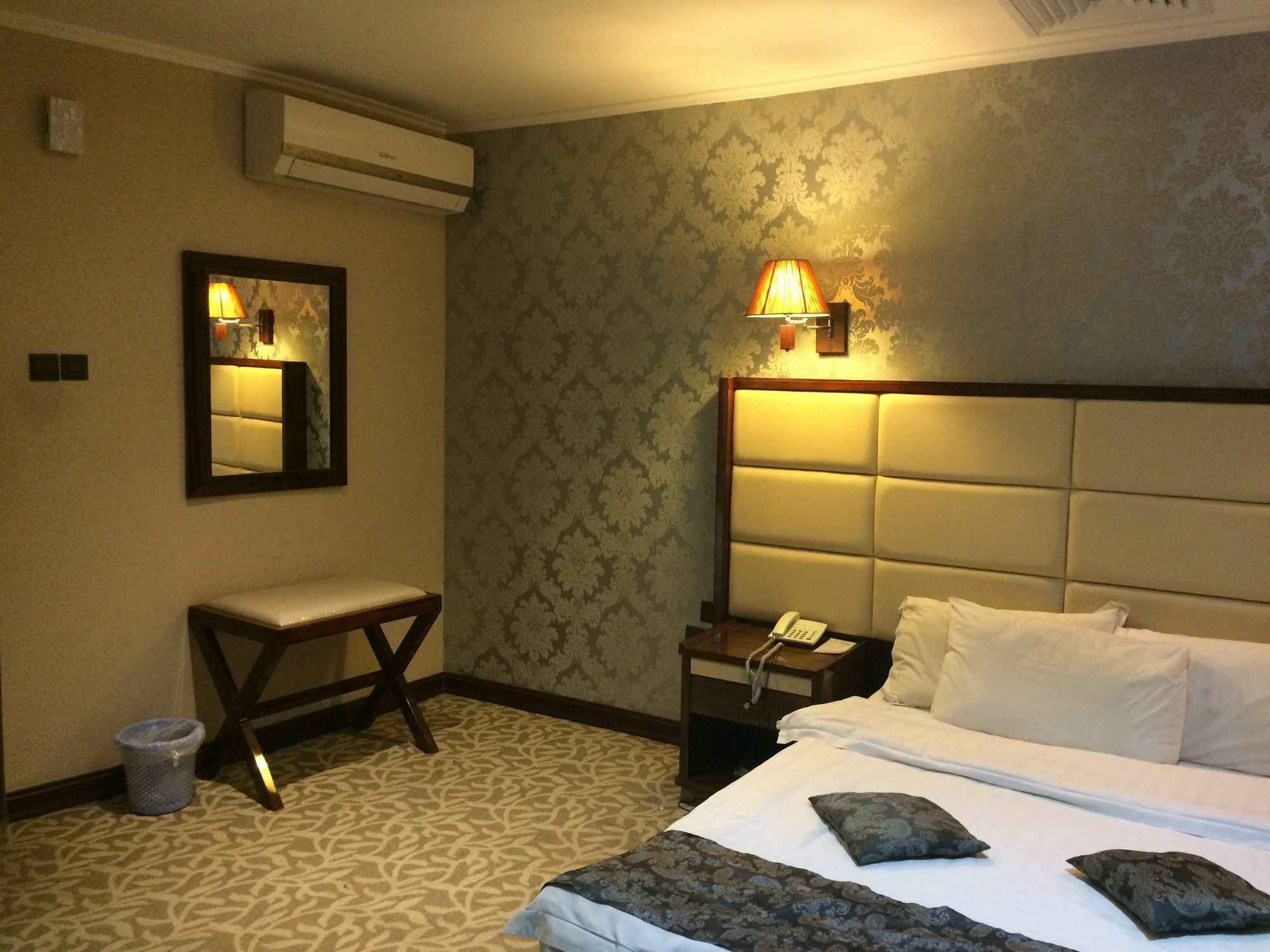 Imperial Suites Hotel 마나마 외부 사진